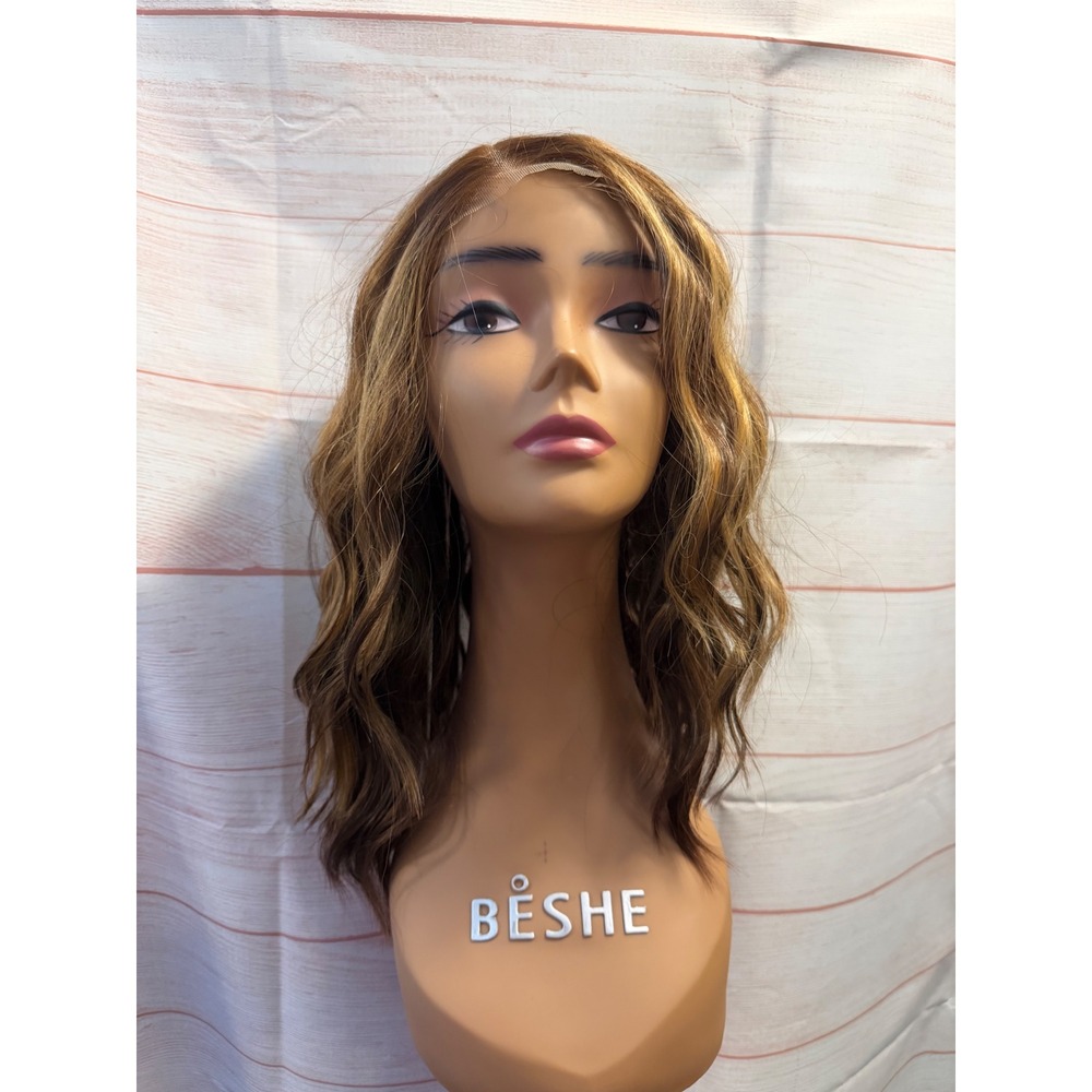 Brown highlighted wavy wig